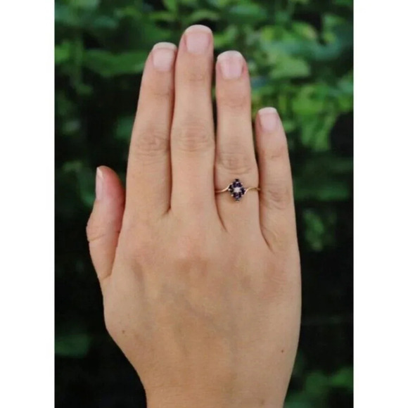 14k Yellow Gold Natural Blue Sapphire and Diamond Ring Size 5 3/4 - Picture 2 of 6